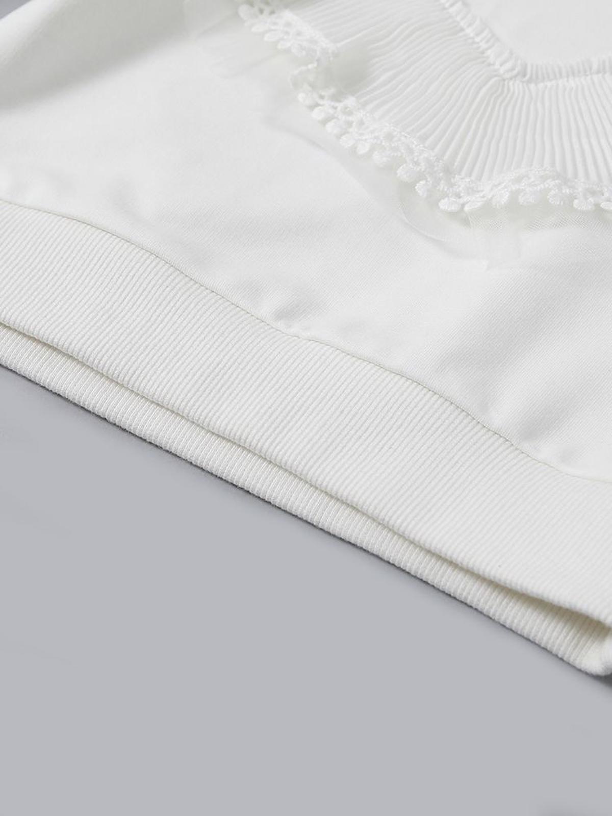 Poza produs Bluza alba cu volanas aplicat, 2 ani