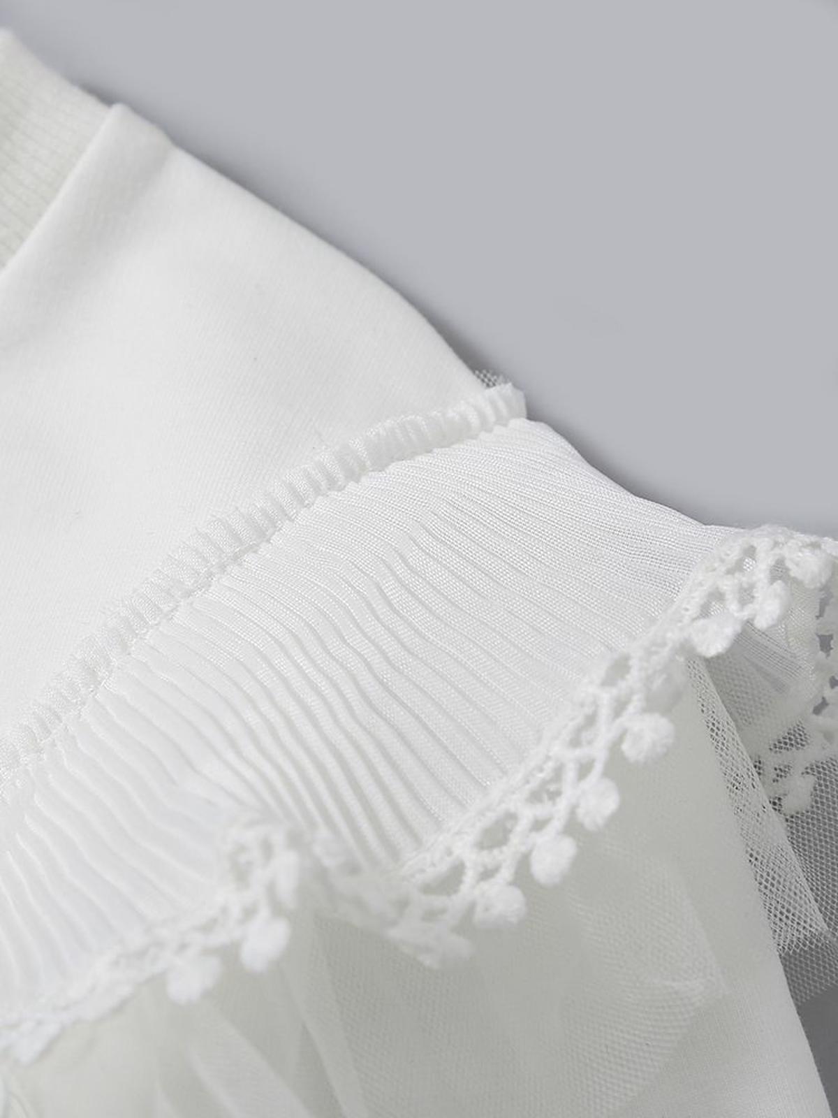 Poza produs Bluza alba cu volanas aplicat, 4 ani